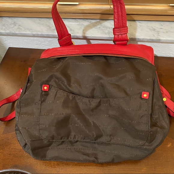 Marc By Marc Jacobs Leather Red Crossbody Shoulder Hand Bag With Gold Hardware - Picture 9 of 15